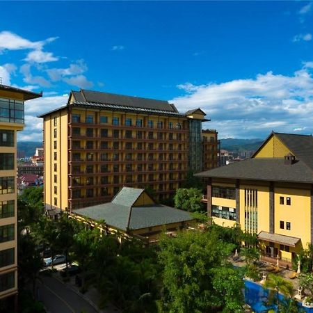 Ramada Plaza By Wyndham Xishuangbanna Hotel Jinghong Exterior photo